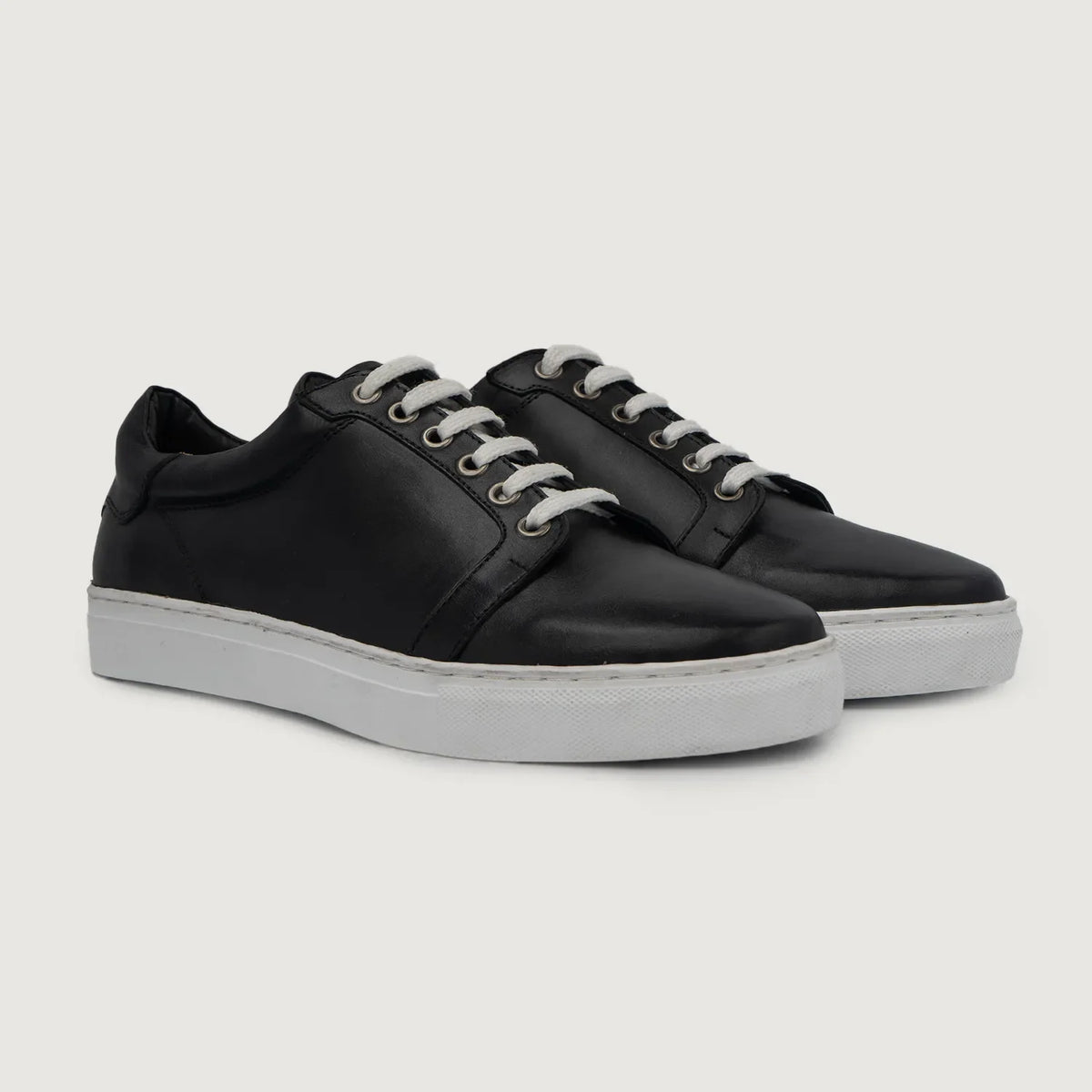 Carter Runn Noir Baskets en cuir pour Homme For Men en cuir de vachette noir véritable - Vue de profil | Acheter en ligne