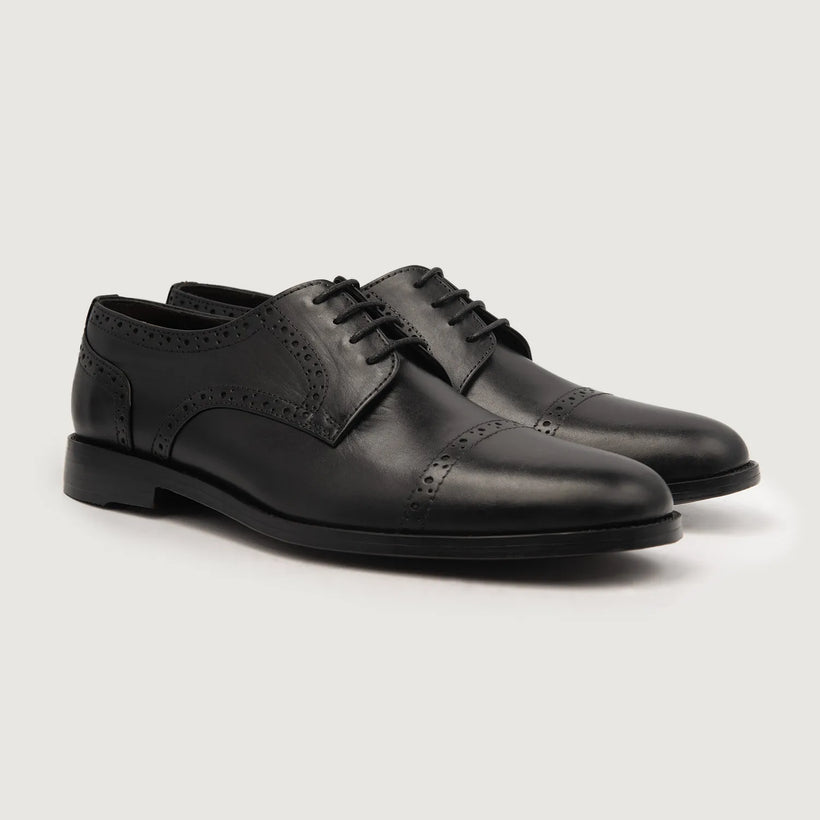 Dirk Brogues Derby Noir Leather Shoes pour Homme