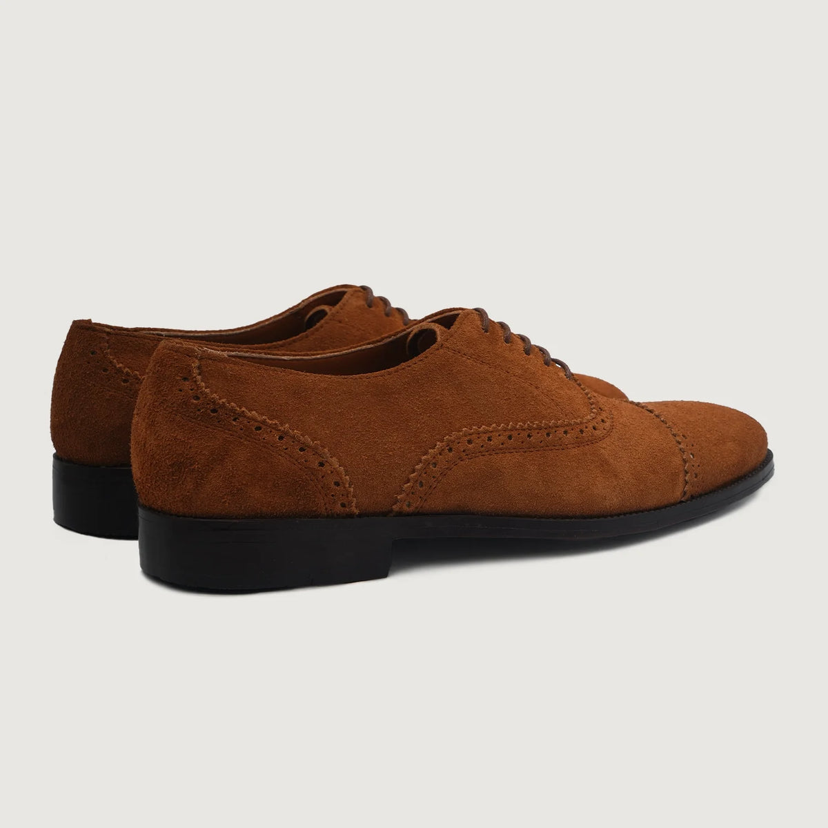 High-Traction Rubber Outsole & Lug Tread Pattern on Grisson Brogues Oxford Marron Suede Chaussures en cuir pour Homme For Men