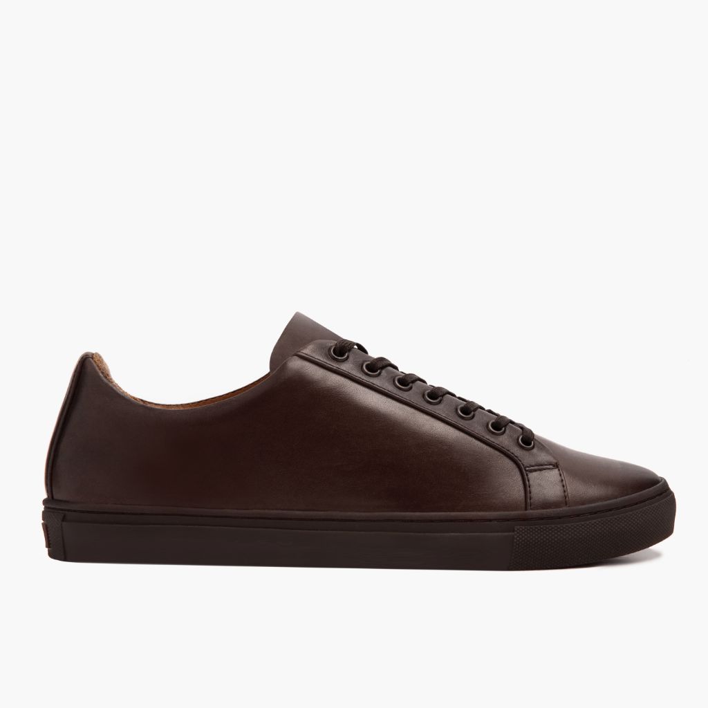 Classic Full-Grain leather Sneakers - Montage cousu Goodyear & détail de l'embout avant