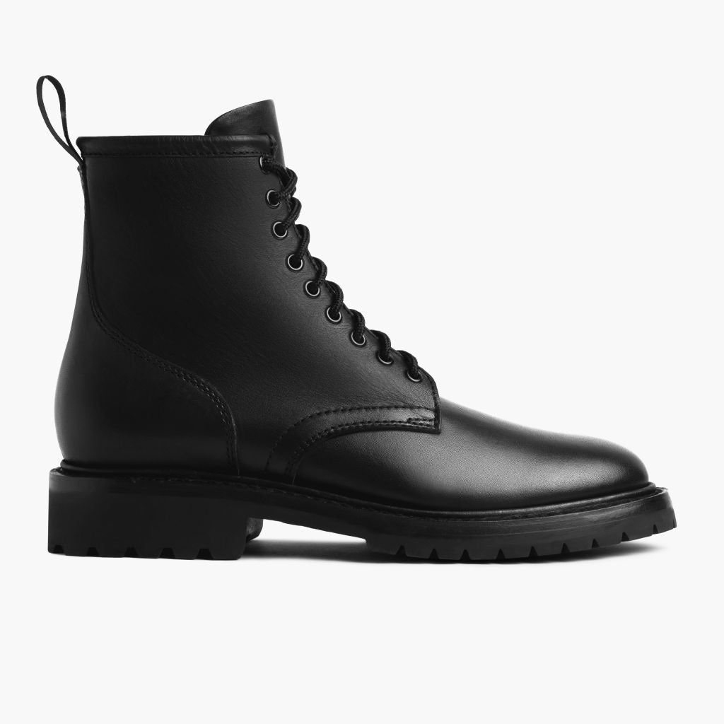 Black Full-Grain leather Boots - Montage cousu Goodyear & détail de l'embout avant
