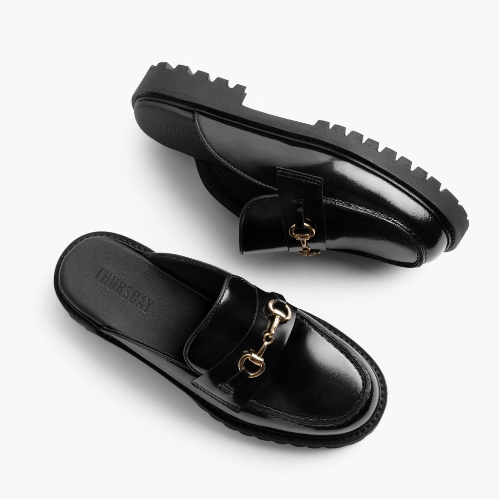 High-Traction Rubber Outsole & Lug Tread Pattern on Penny Mule Noir & Gold Mocassins en cuir pour Femme