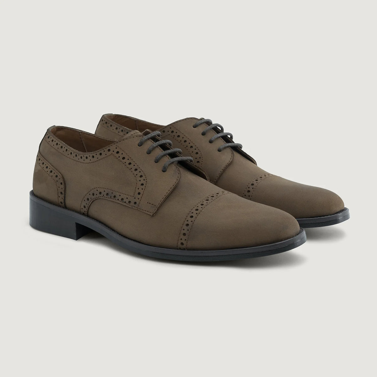 Dirk Brogues Derby Brown Oil Pullup Leather Shoes StudGuard For Men in Brown Full-Grain Leather - Vue de profil | Acheter en ligne