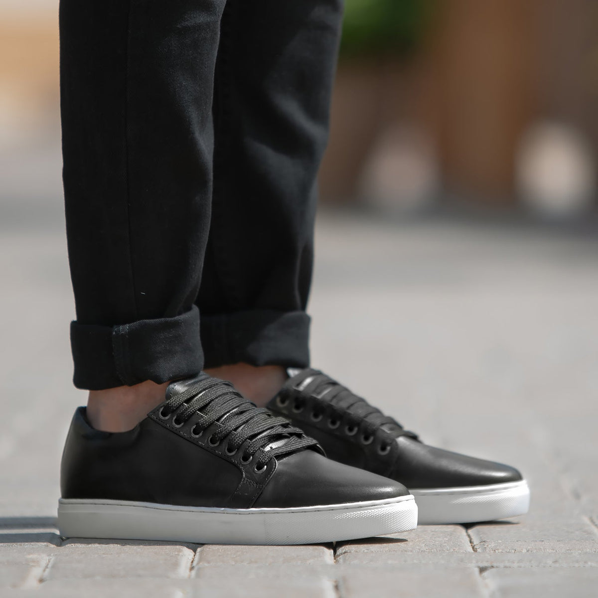 Murphy Low Top Noir Baskets en cuir pour Homme en cuir de vachette noir véritable - Vue de profil | Acheter en ligne