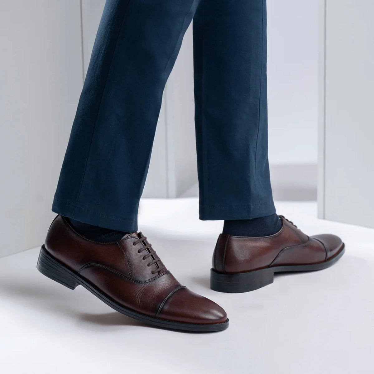 Orlaven Professor Oxford Burnished Marron Chaussures en cuir pour Homme footwear image 10