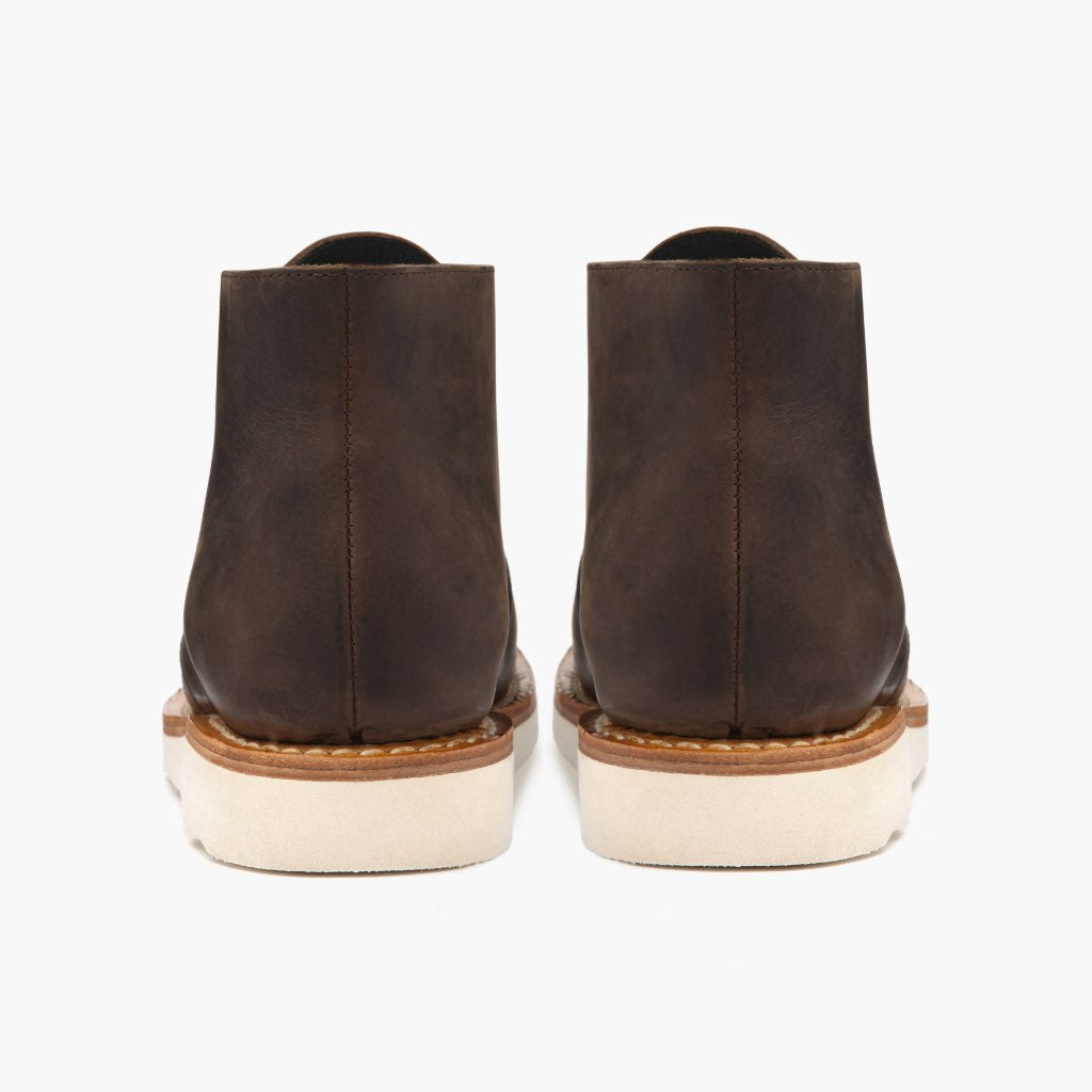 High-Traction Rubber Outsole & Lug Tread Pattern on Scout Tabac Bottines en cuir pour Homme For Men