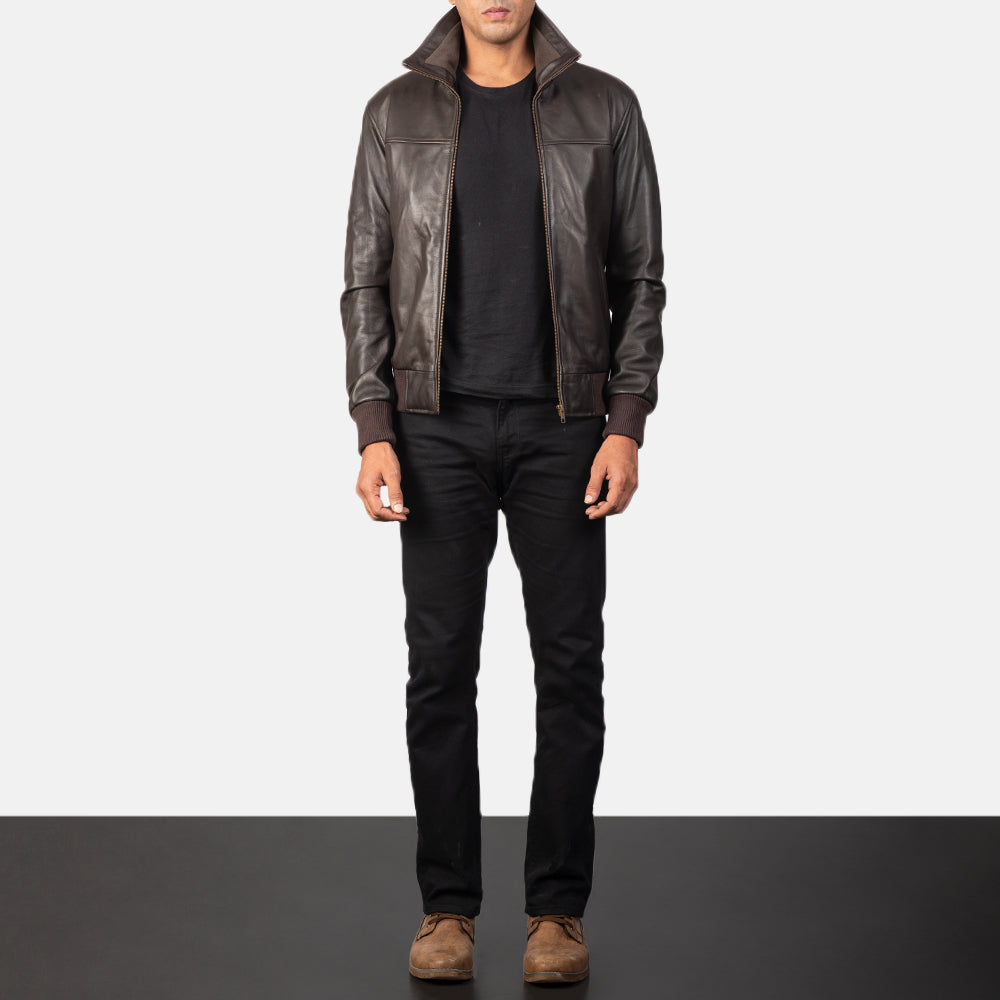 Vue détaillée of Rib Knit &amp; Zipper Hardware on Men's Air Rolf Mocha Brown Leather Bomber Jacket
