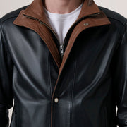 Vue intérieure Showing Quilted Polyester Lining &amp; Deux poches intérieures