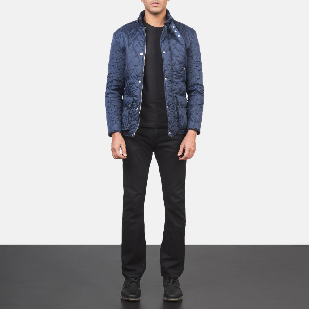 Vue détaillée of Belted Band &amp; Button Hardware on Men's Barry Matelassé Bleu Windbreaker Veste en Cuir pour Homme