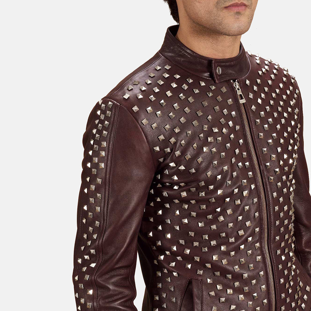 
Gros plan sur le col à bouton-pression et les finitions zippées de Blix Bono Bordeaux Veste Motard en Cuir pour Homme