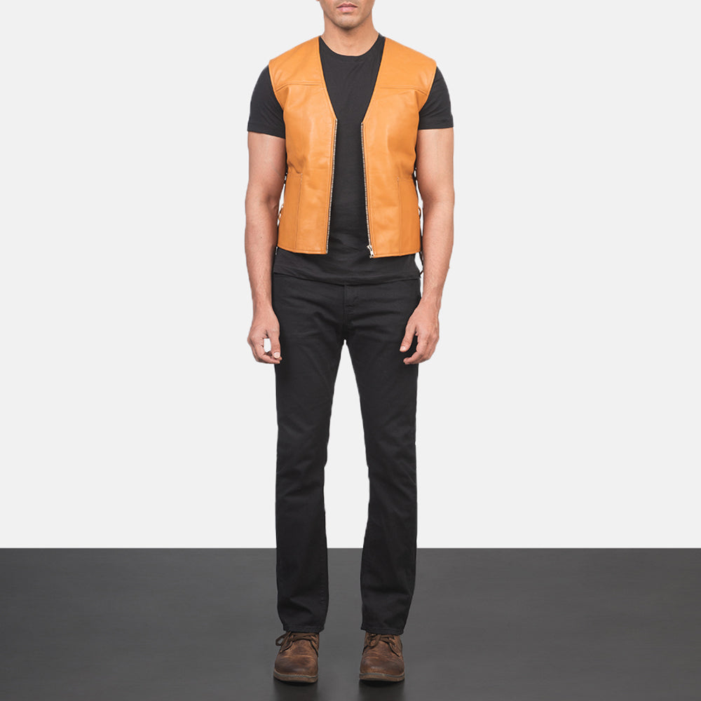 
Brandon Camel Marron Gilet en Cuir pour Homme - Vue de profil mettant en valeur la coupe de manche ergonomique
