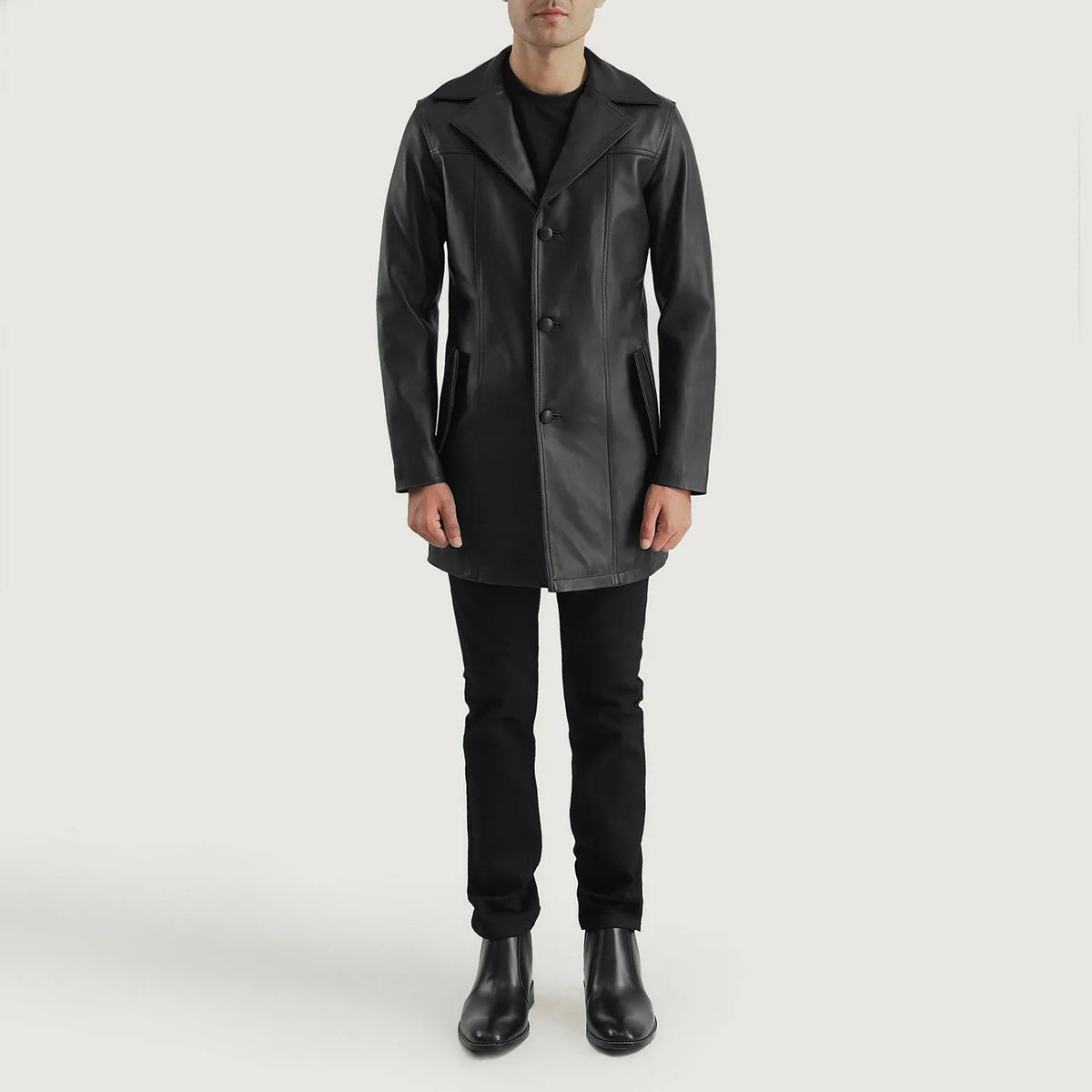 
Brawnton Noir Manteau en Cuir pour Homme - Vue de profil mettant en valeur la coupe de manche ergonomique