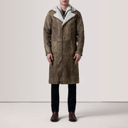 Distressed Brown Sheepskin Snuffed Aviator Jacket - Vue de dos avec coupe ajustée aux épaules &amp; ourlet soigné