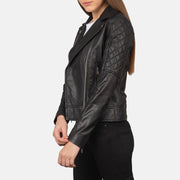 
Black Goatskin Leather Biker Jacket - Vue arrière montrant la carrure ajustée et l'ourlet net