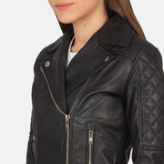 
Vue intérieure Showing Quilted Polyester Lining & Deux poches intérieures fonctionnelles
