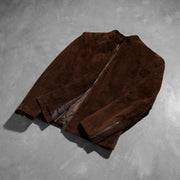 
Perspective portée de Charcoal Moka Suede Veste Motard en Cuir pour Homme sur modèle - Tombé naturel à la lumière du jour