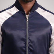 Vue intérieure Showing Quilted Polyester Lining &amp; Deux poches intérieures