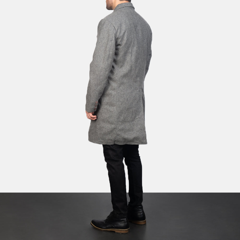 Vue détaillée of Notch &amp; Button Hardware on Men's Claud Grey Wool Double Breasted Coat
