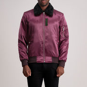 Clyde B-15 Bordeaux Blouson Bomber en Cuir pour Homme in Maroon Satin - Vue de face &amp; silhouette ajustée | Acheter en ligne