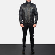 
Vue détaillée of High neck & Zipper Hardware on Glen Street Noir Blouson Bombardier en Cuir pour Homme
