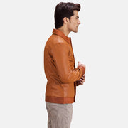 
Hubert Camel Marron Veste en Cuir pour Homme - Vue de profil mettant en valeur la coupe de manche ergonomique