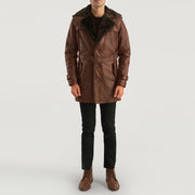 
Vue détaillée of Notch & Button Hardware on Hunter Marron Vieilli Fur Manteau en Cuir pour Homme