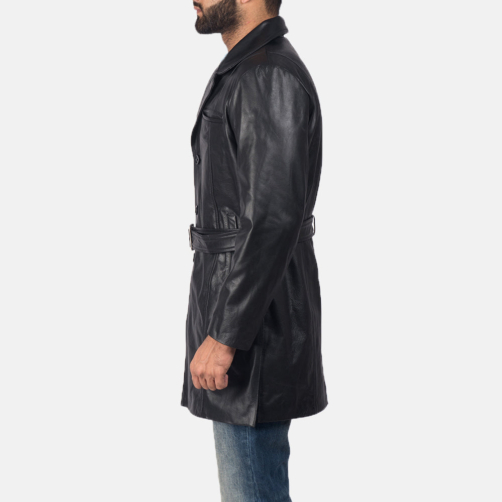 Vue détaillée of Notch &amp; Button + Waist Belt Hardware on Men's Jordan Noir Manteau en Cuir pour Homme