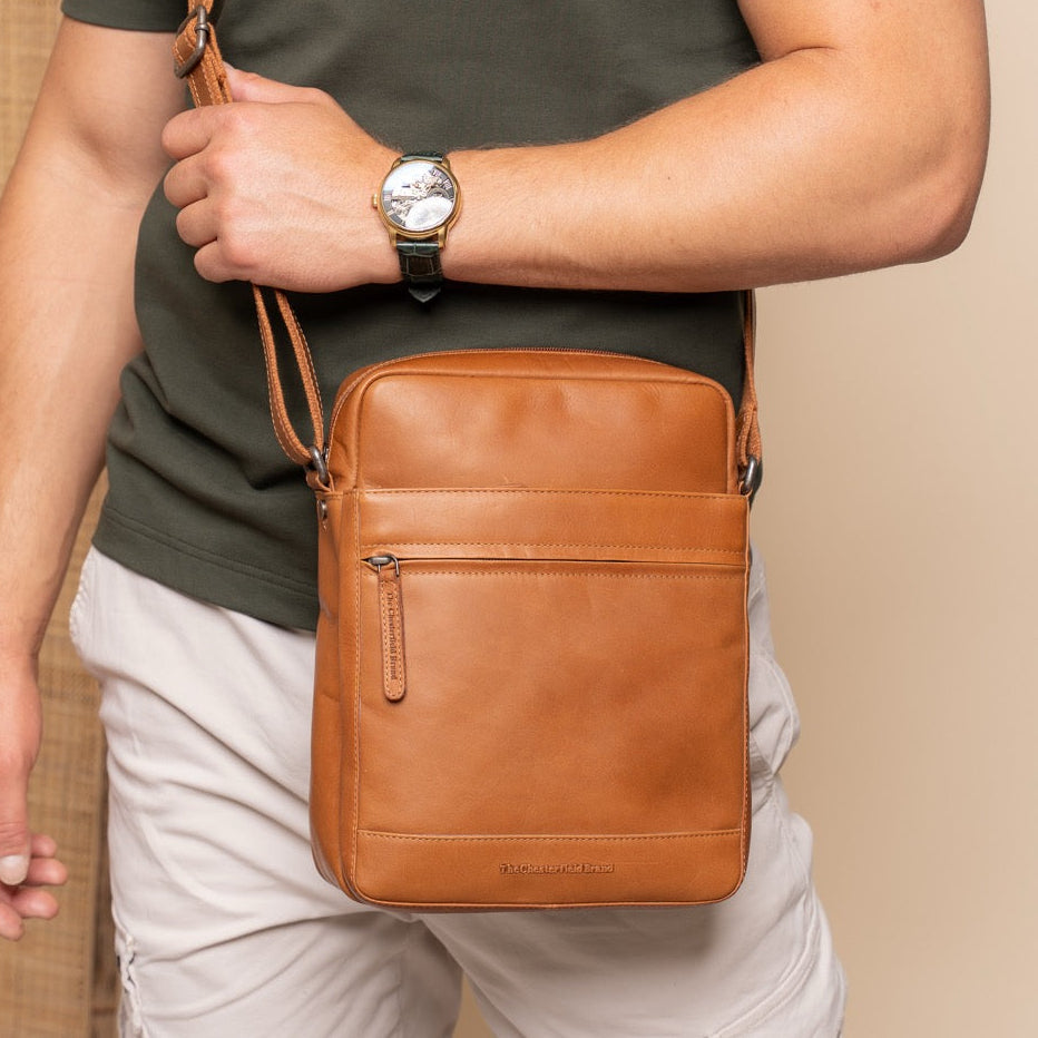 Anzora Full-Grain Leather Crossbody Bag pour Homme – Vue produit alternative 2