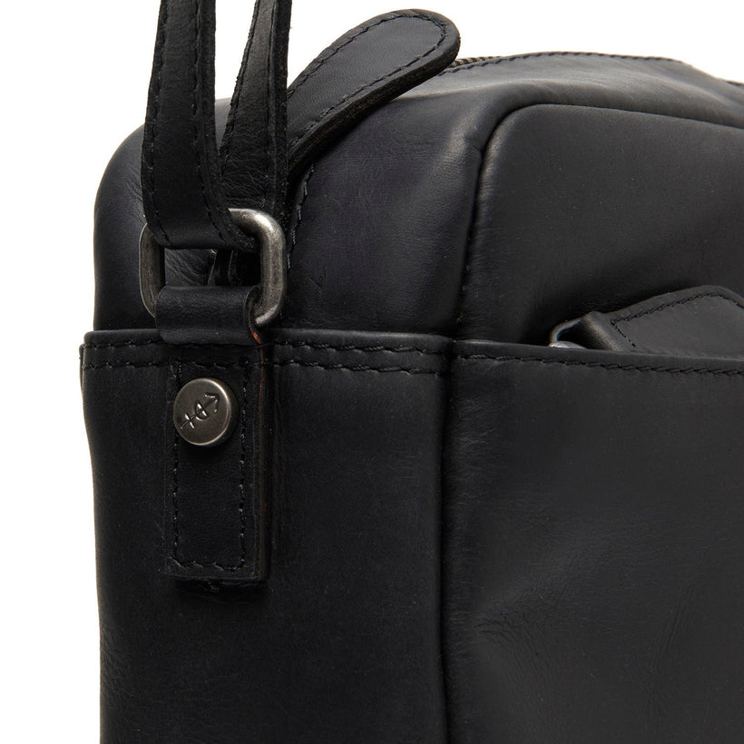 Arona Full-Grain Leather Crossbody Bag pour Femme