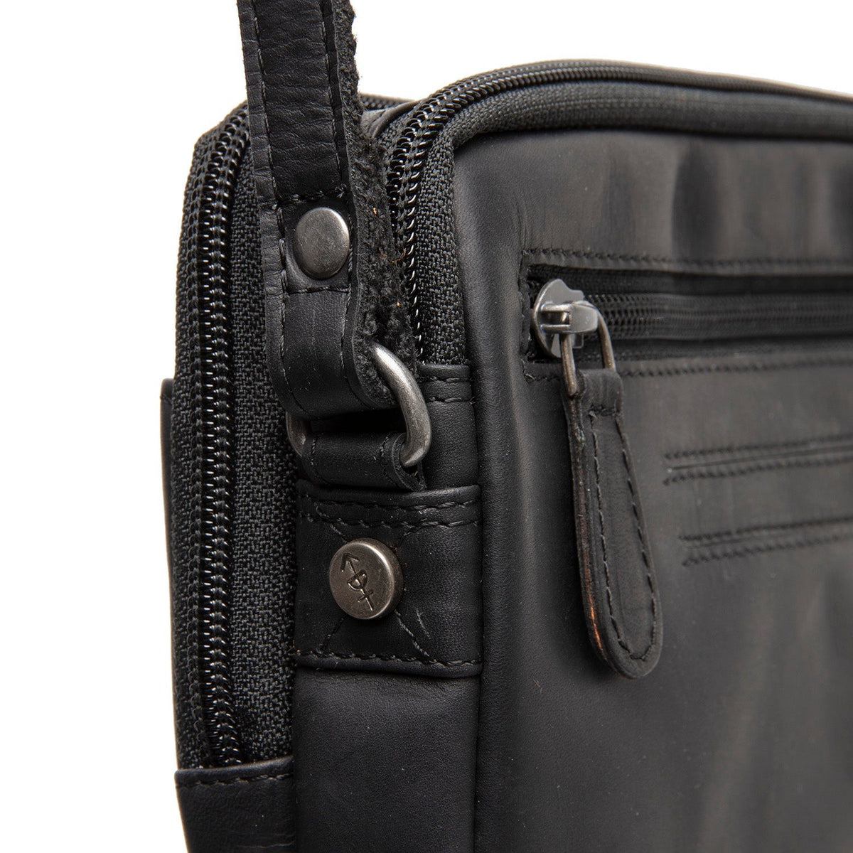 Vue intérieure Showing Dedicated Padded Laptop Sleeve &amp; Multi-Compartment Organization