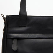 Classic 100% Full-Grain leather Goods - Vue de dos avec coupe ajustée aux épaules &amp; ourlet soigné
