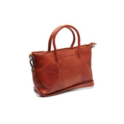 Tailored Rib Cuffs &amp; Hem Craftsmanship Construction Detail on Pergamino Full-Grain Leather Handbag pour Femme