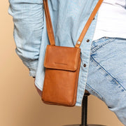 Langley Full-Grain Leather Phone Bag pour Femme – Vue produit alternative 2