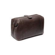 Styled Fit Perspective of Biassa Full-Grain Leather Toiletry Bag pour Femme on Model - Natural Daylight Drape