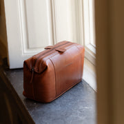 Biassa Full-Grain Leather Toiletry Bag pour Femme – Vue produit alternative 2