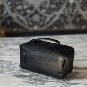 Classic 100% Full-Grain leather Goods - Vue de dos avec coupe ajustée aux épaules &amp; ourlet soigné