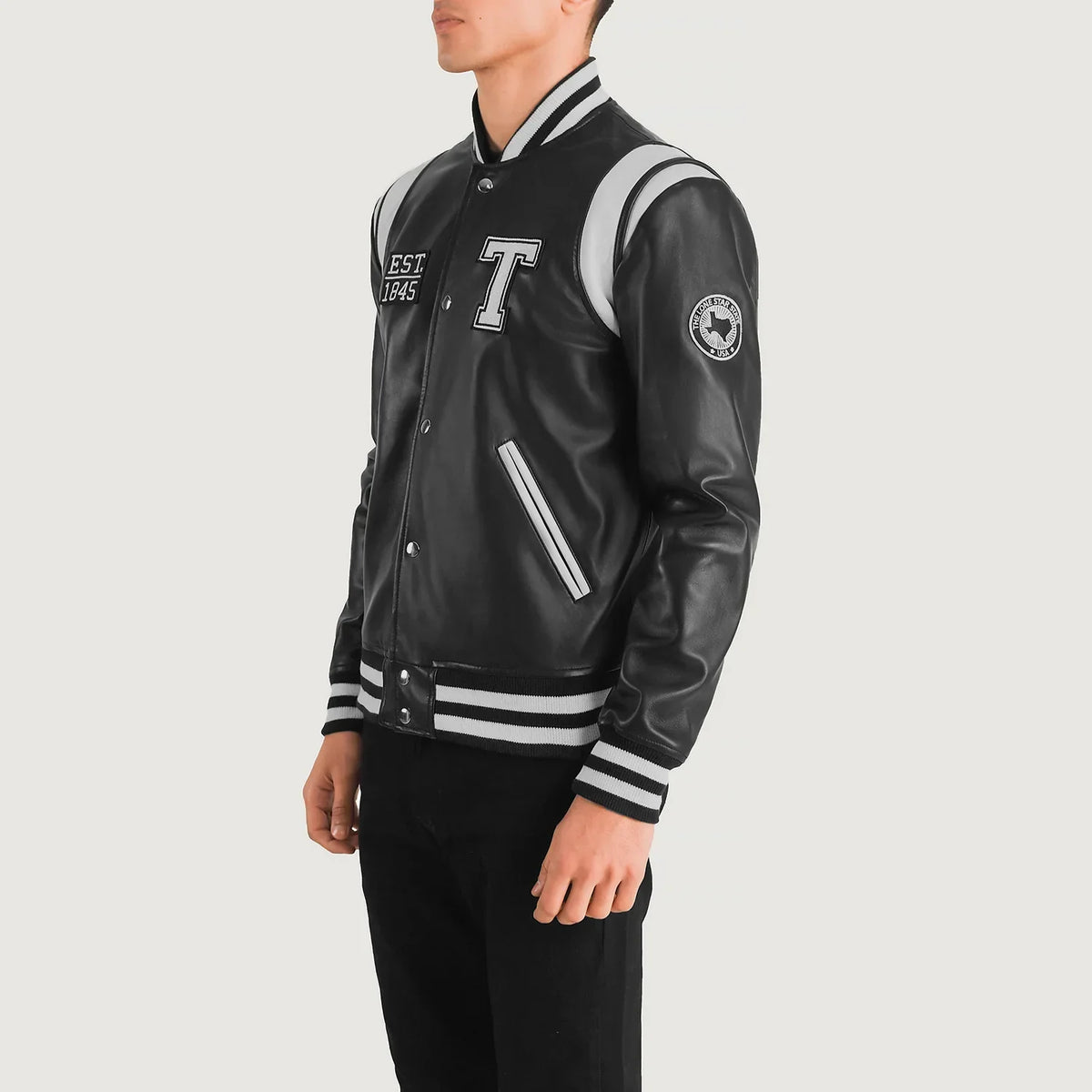 Black &amp; White Sheepskin Leather Varsity Jacket - Vue de dos avec coupe ajustée aux épaules &amp; ourlet soigné