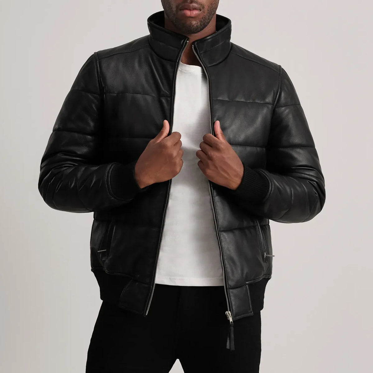 
Lucas Blue Leather Puffer Bomber Jacket in Blue Sheepskin Leather - Vue de face & silhouette ajustée | Acheter en ligne