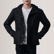 Marlo Noir Canvas Hooded Work Veste en Cuir pour Homme For Men in Black Waxed Cotton Canvas - Vue de face &amp; silhouette ajustée | Acheter en ligne