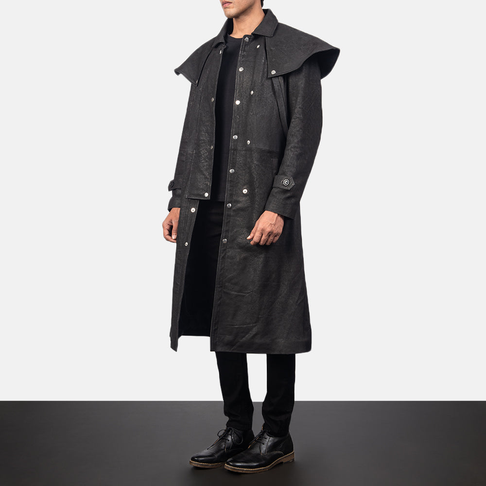 
Distressed Black Sheepskin Snuffed Trench Coat - Vue arrière montrant la carrure ajustée et l'ourlet net