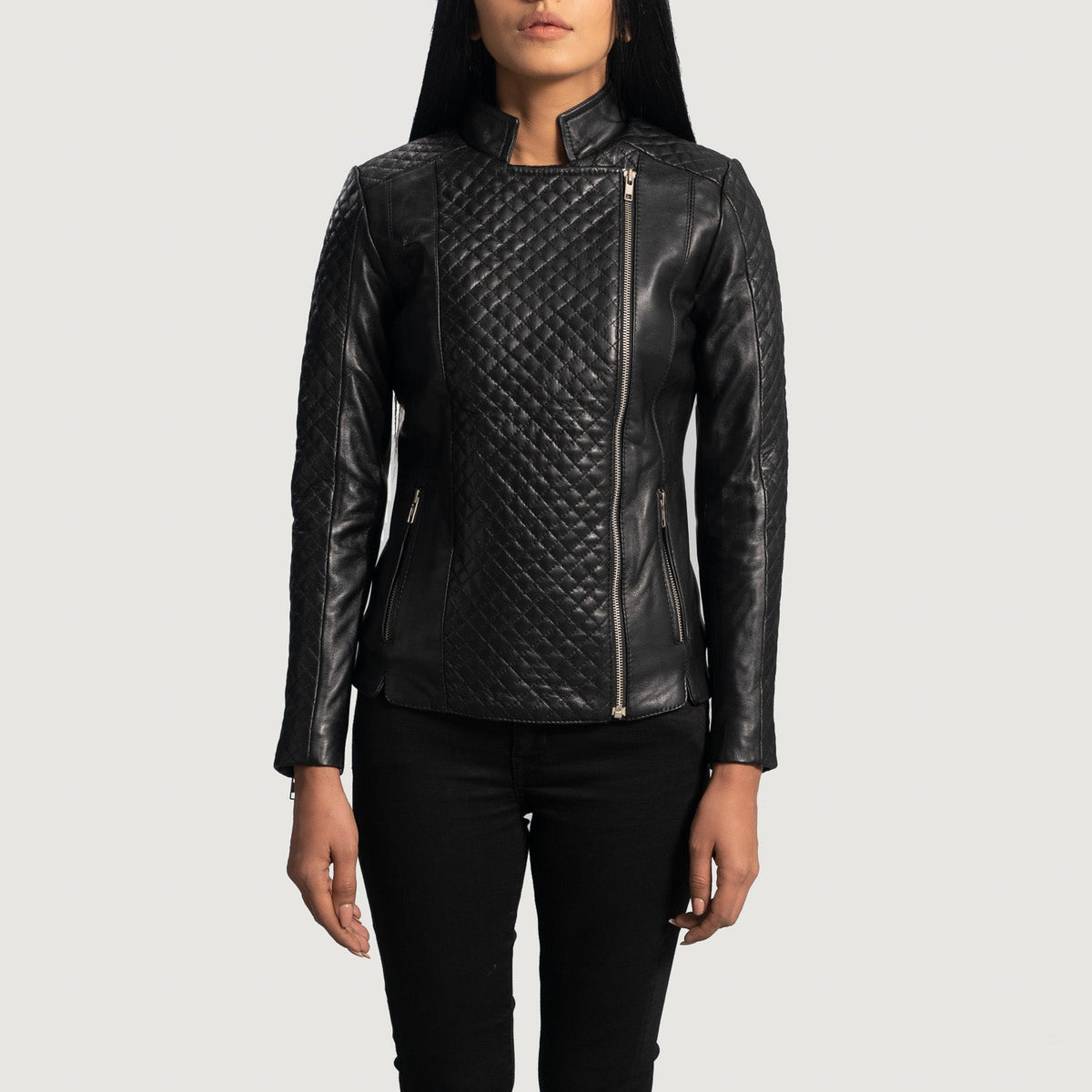 Women's Orient Grain Matelassé Noir Veste Motard en Cuir pour Femme in Black Sheepskin Leather - Vue de face &amp; silhouette ajustée | Acheter en ligne