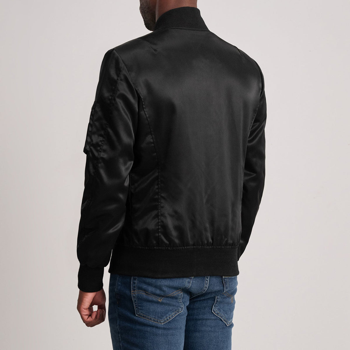 Authentic Satin Grain Texture &amp; Heavy-Duty Seam Stitching Detail