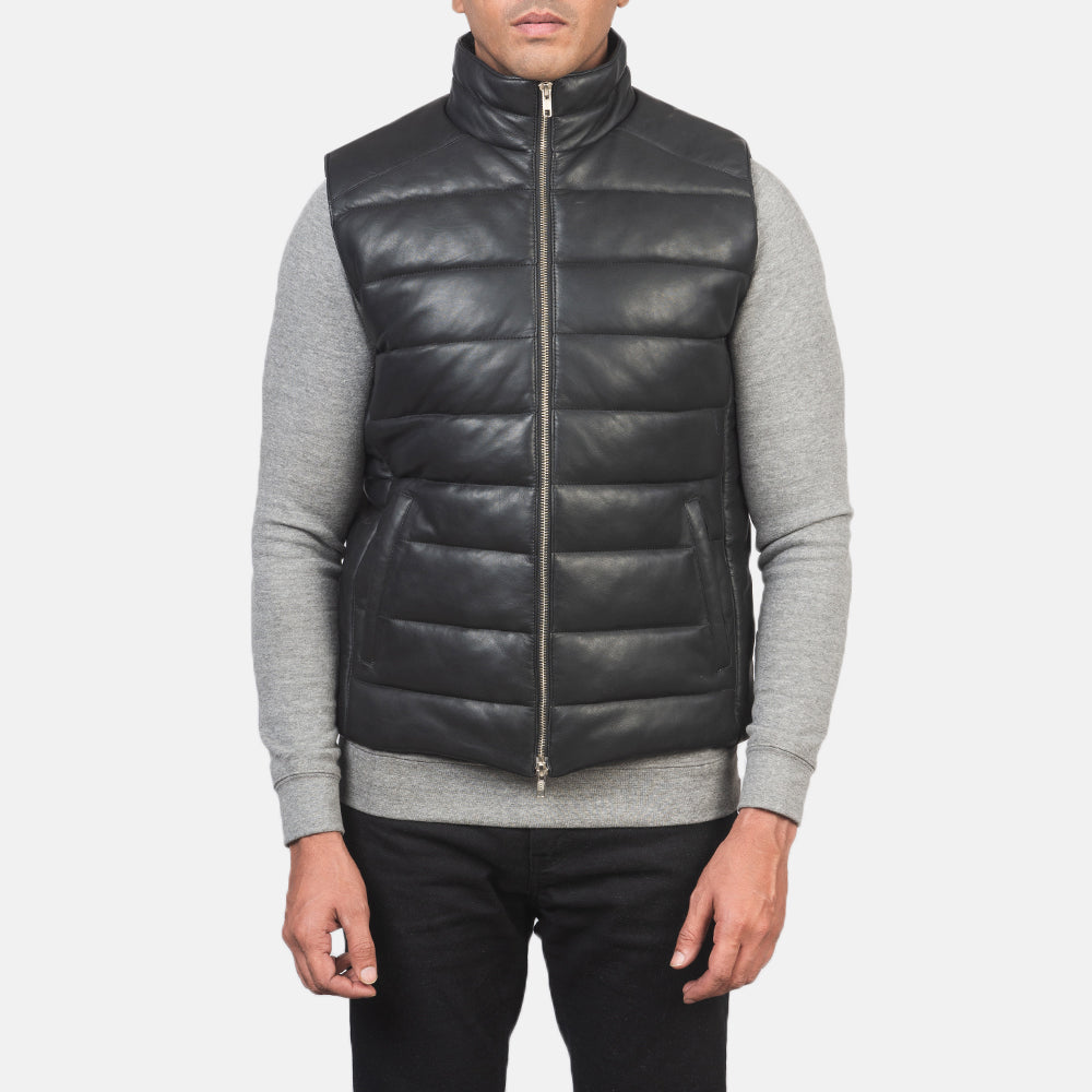 Vue détaillée of Classic Collar &amp; Zipper with Dual Puller Hardware on Men's Reeves Noir Leather Puffer Vest pour Homme