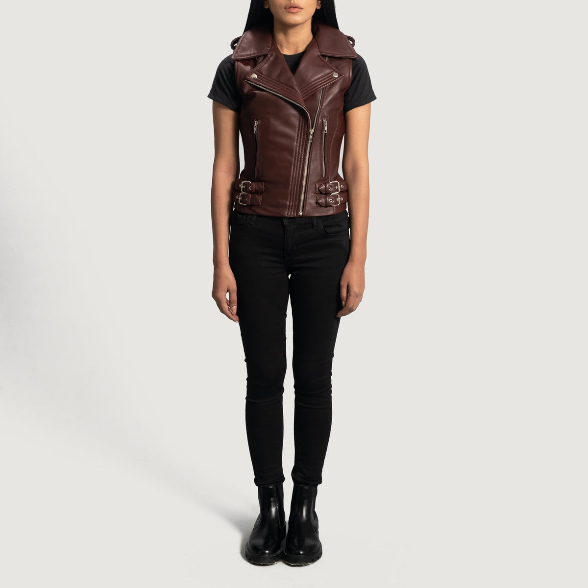 
Vue détaillée of Notch & Zipper Hardware on Rhonda Bordeaux Leather Biker Vest pour Femme