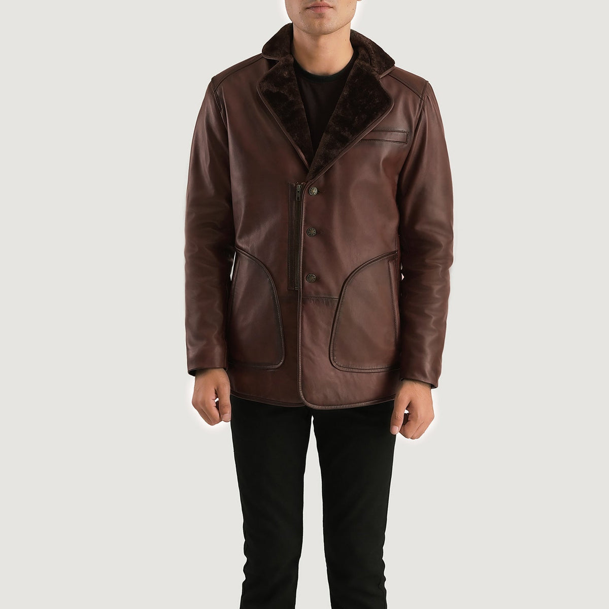 
Rocky Marron Fur Manteau en Cuir pour Homme in Distressed Brown Sheepskin Burnishing - Vue de face & silhouette ajustée | Acheter en ligne