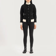 
Sasha A1 Black Suede Bomber Jacket - Vue de profil mettant en valeur la coupe de manche ergonomique