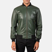 Men's Shane Army Green Leather Bomber Jacket - Vue de profil avec coupe de manche ergonomique