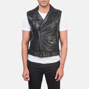 Vue détaillée of Notch &amp; Zipper Hardware on Men's Sullivan Noir Leather Biker Vest pour Homme