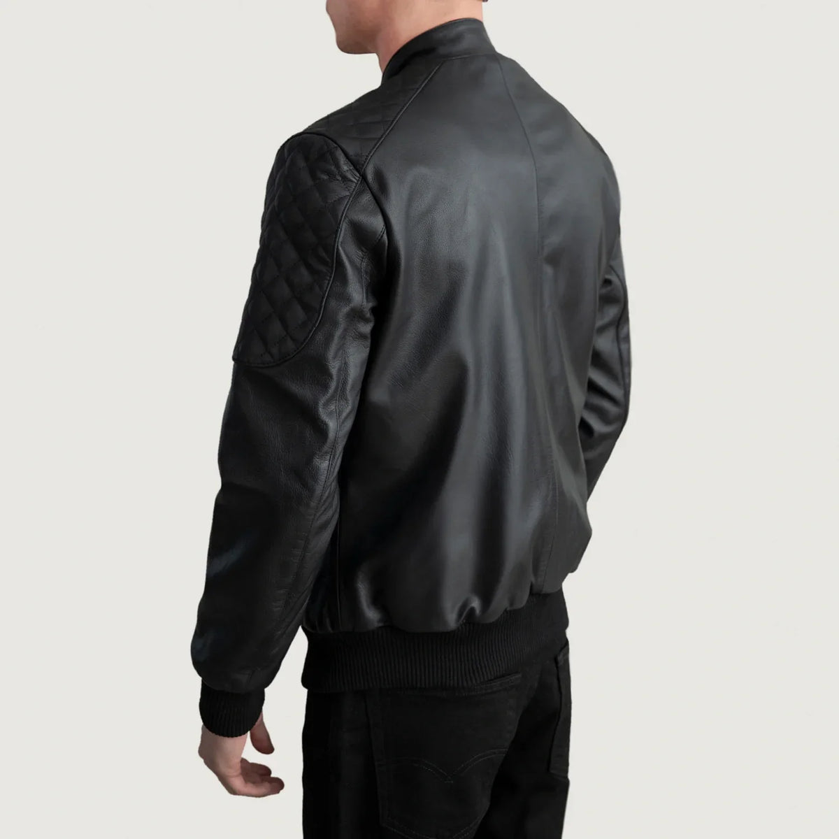 
Vue intérieure Showing Quilted Polyester Lining & Deux poches intérieures fonctionnelles