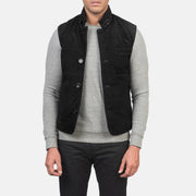 Men's Tony Noir Suede Vest pour Homme in Black Goatskin Suede - Vue de face &amp; silhouette ajustée | Acheter en ligne
